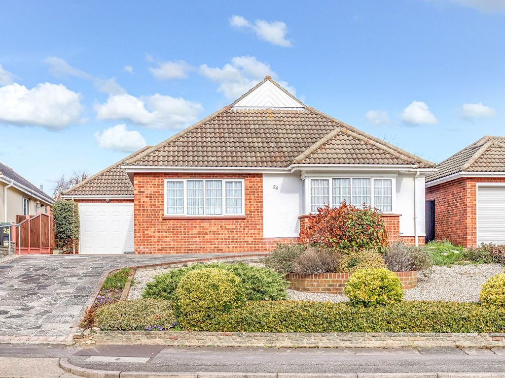 3 bed detached bungalow for sale in Weare Gifford, Shoeburyness SS3, £
