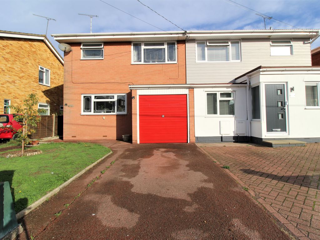 Rainbow Road, Canvey Island SS8  