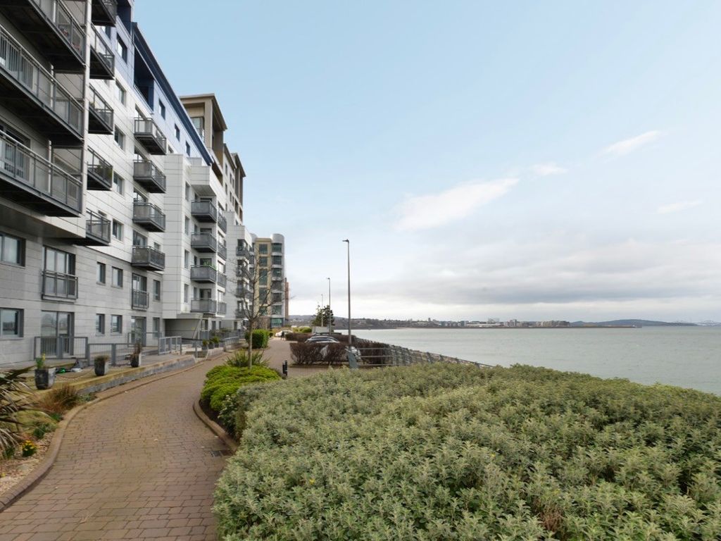 3 bed flat for sale in Western Harbour Midway, Edinburgh EH6 Zoopla