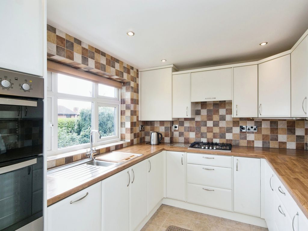 2 bed flat for sale in Ebberston Road West, Rhos On Sea, Colwyn Bay