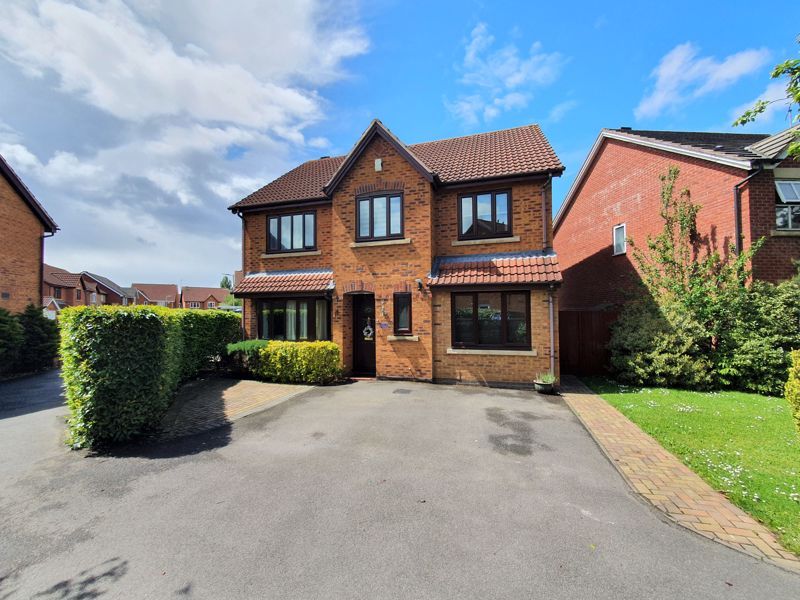 5 bed detached house for sale in The Oaks, Abbeymead, Gloucester GL4