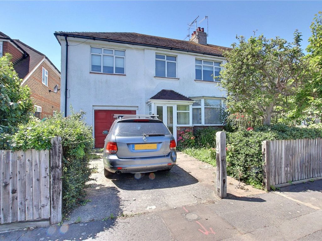 5 bed semidetached house for sale in V Avenue, Worthing, West