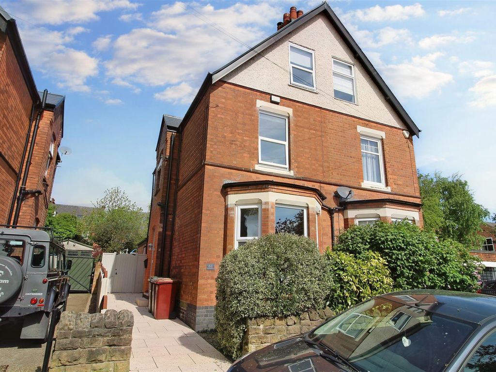 4 bed semidetached house for sale in Haywood Road, Mapperley