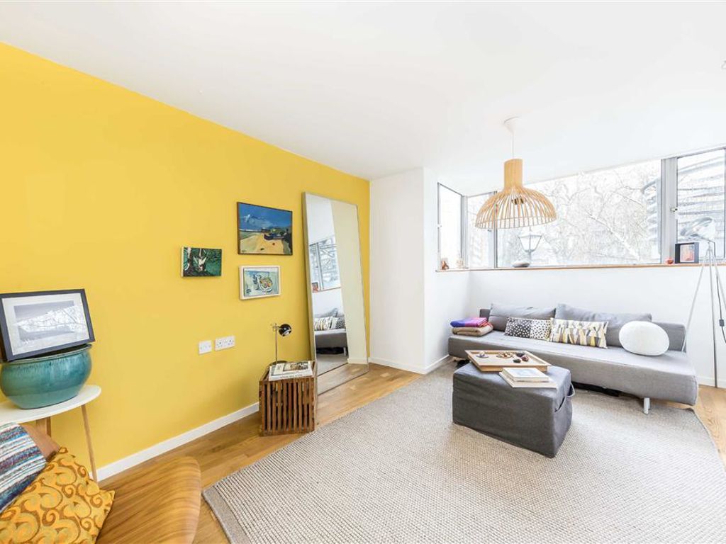 2 bed flat for sale in Old Ford Road, London E2, £525,000 Zoopla