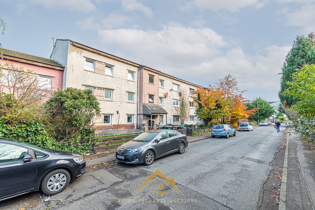 3 bed flat for sale in 6/1 West Pilton Avenue, Edinburgh EH4, £120,000 Zoopla
