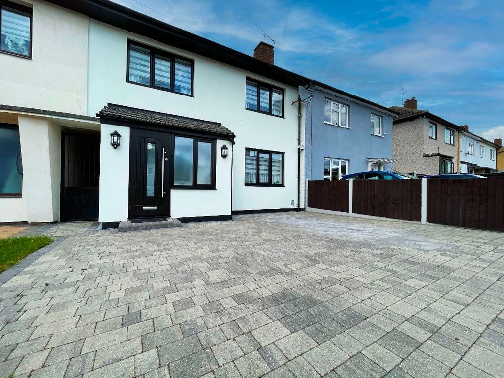 3 bed terraced house for sale in Retford Road, Harold Hill, Romford RM3, £450,000 Zoopla