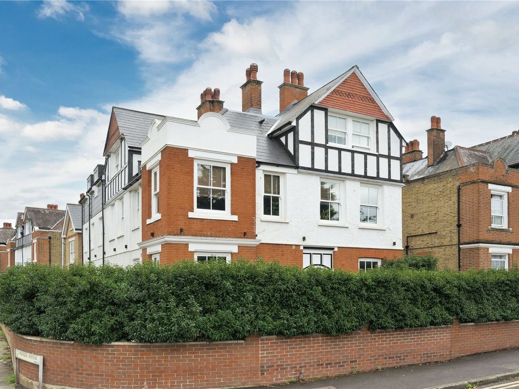 1 bed flat for sale in Cranes Park, Surbiton, Surrey KT5, £425,000 Zoopla