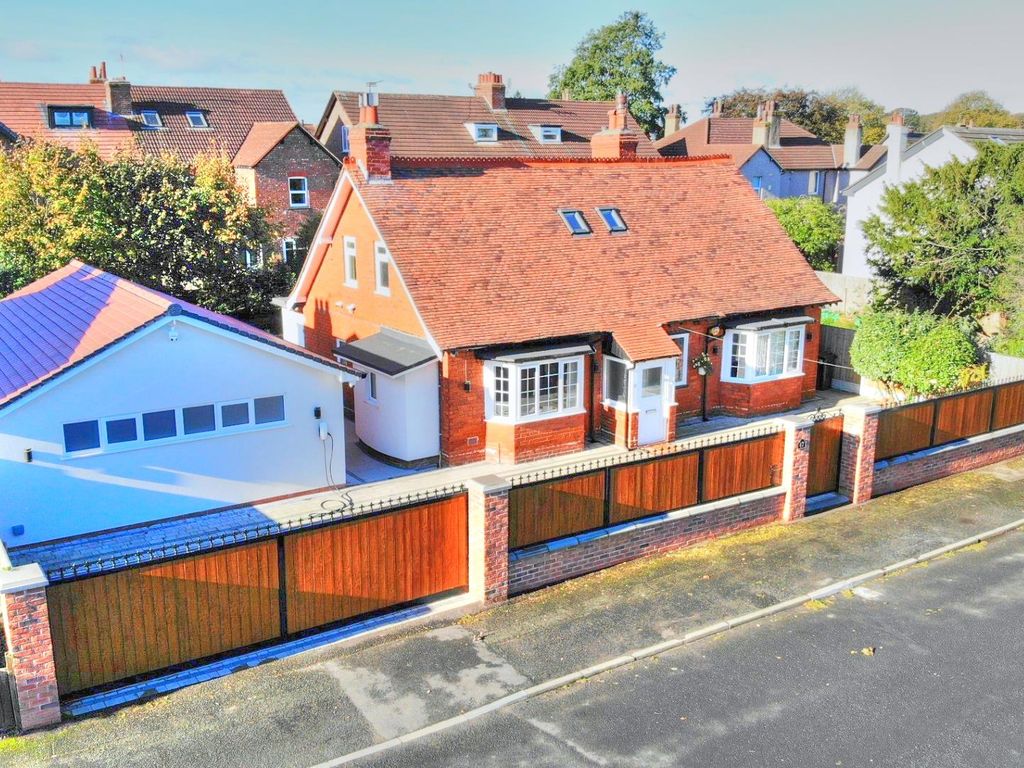 4 bed property for sale in Ennismore Road, Crosby, Liverpool L23, £