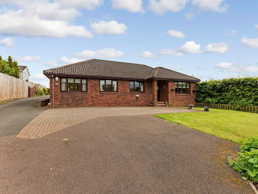 4 bed detached bungalow for sale in Braidwood Road, Braidwood, Carluke