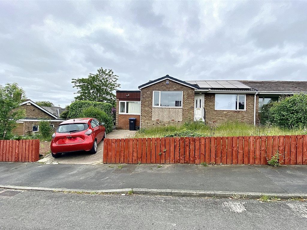 2 bed semidetached bungalow for sale in Hawthorn Crescent, Gilesgate