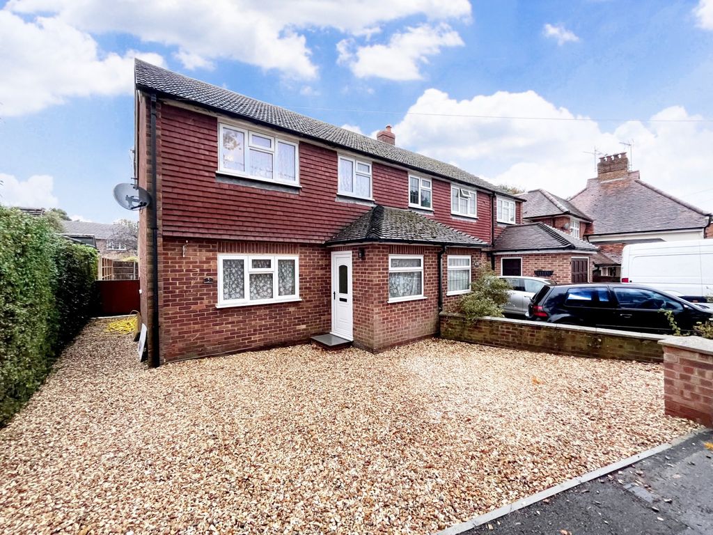 3 bed semidetached house for sale in Sandy Lane, Church Crookham