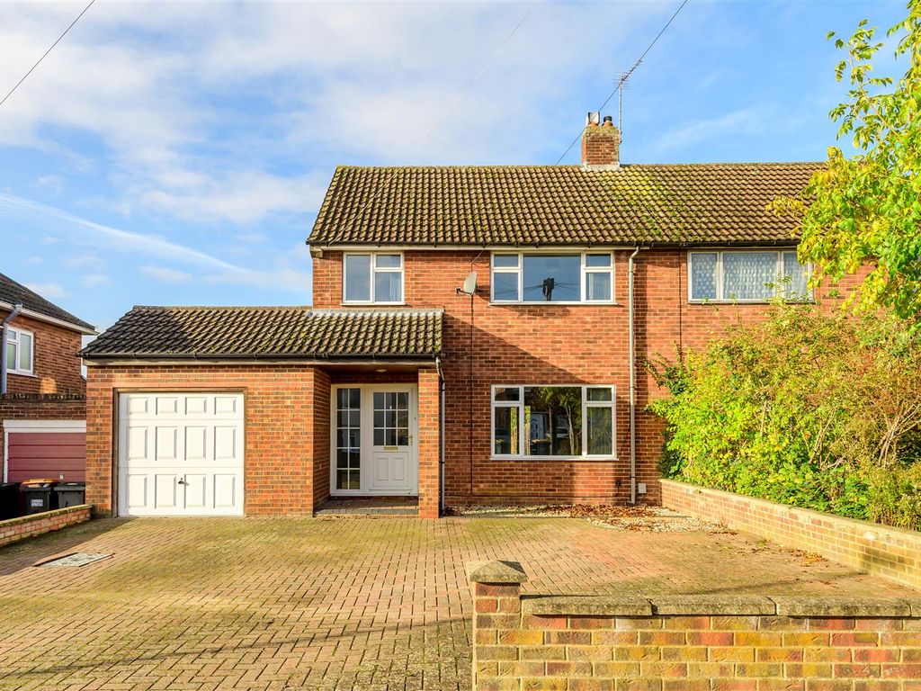 Poplar Avenue, Putnoe, Bedford MK41  