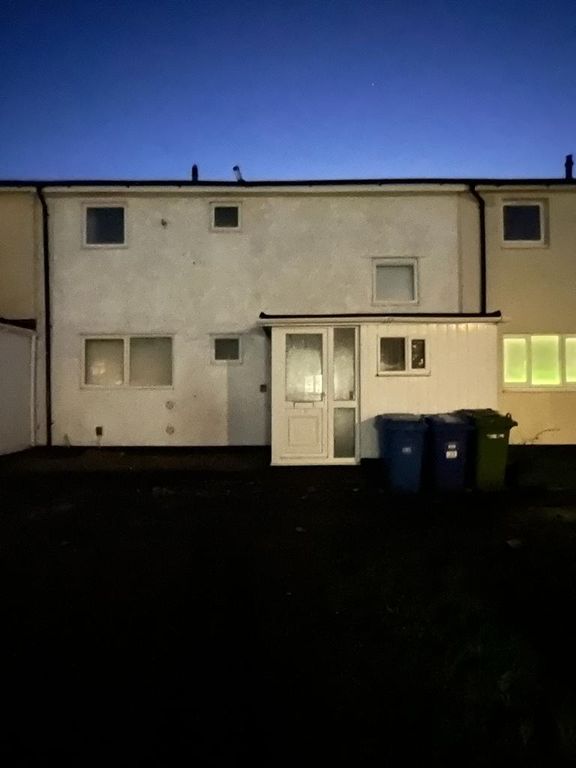 3 bed terraced house to rent in Aysgarth, Bracknell RG12, £1,850 pcm