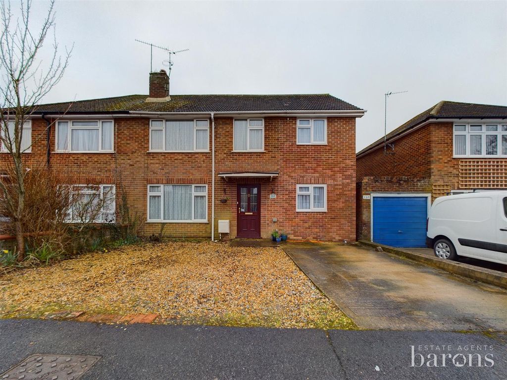 5 bed semidetached house for sale in Elmwood Way, Clarke Estate