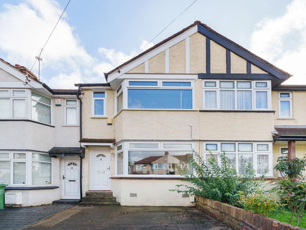 2 bed terraced house for sale in Dorchester Avenue, Bexley DA5, £