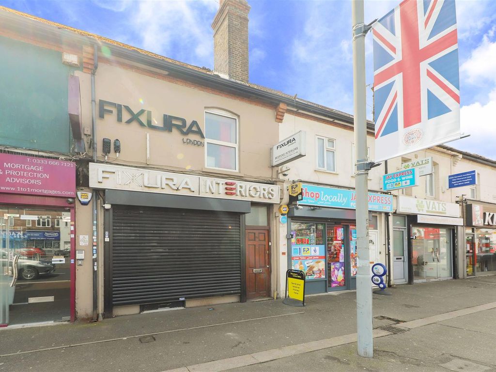 3 bed flat for sale in Uxbridge Road, Hillingdon UB10 Zoopla