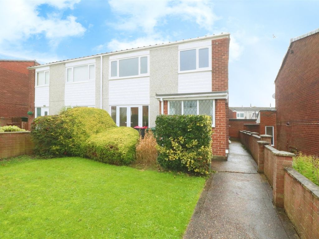 3 bed semidetached house for sale in Aspen Walk, Maltby, Rotherham S66