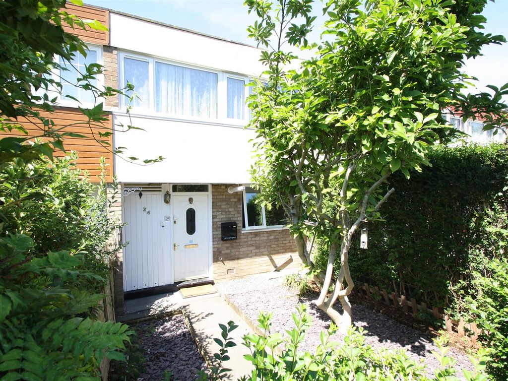3 bed terraced house for sale in Thirlmere Avenue, Bletchley, Milton