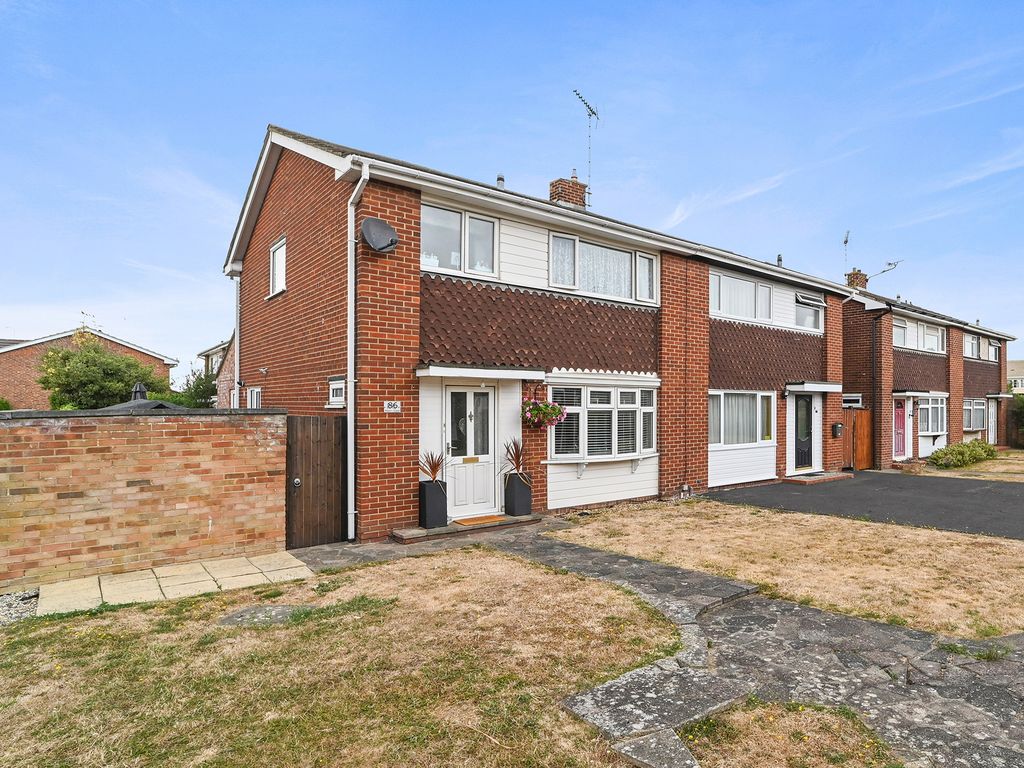 3 bed semidetached house for sale in Meon Close, Chelmsford CM1 Zoopla