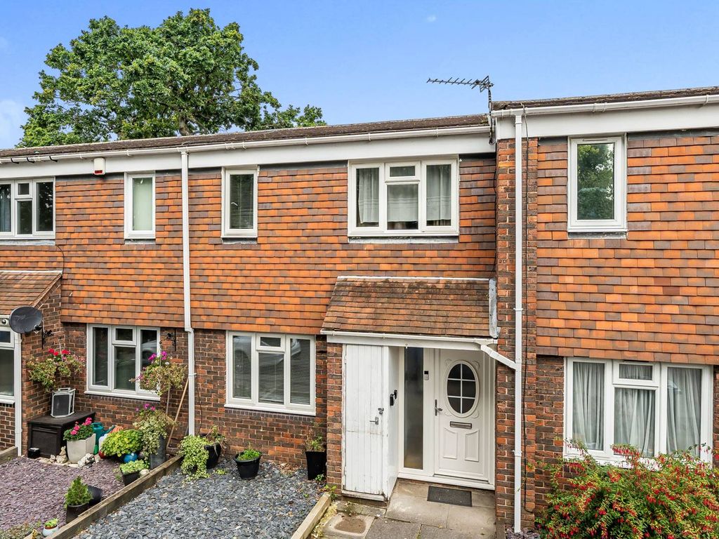 3 bed terraced house for sale in Ambleside, Bromley BR1, £360,000 Zoopla