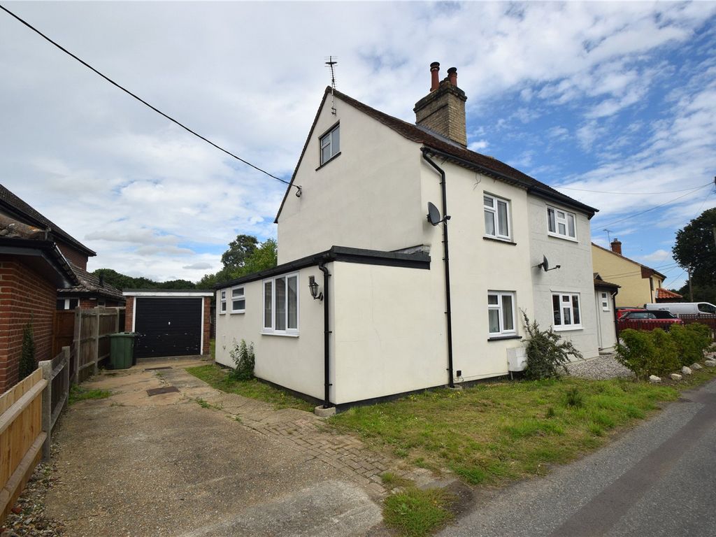 2 bed semidetached house to rent in Church Road, Wickham CM8