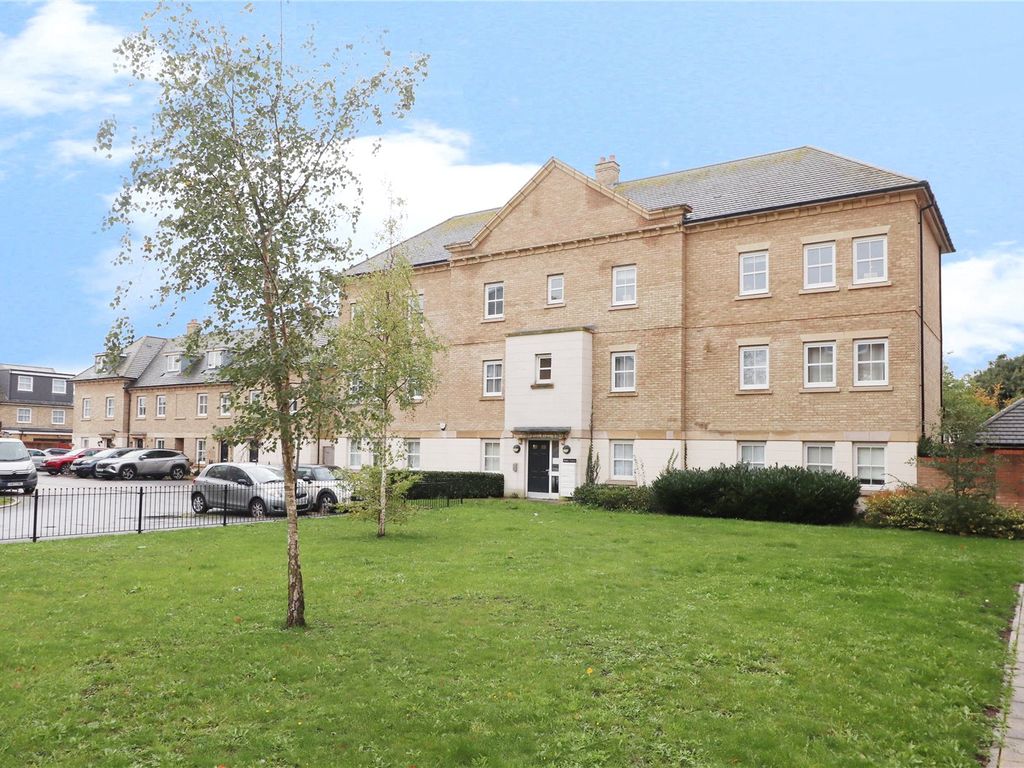 2 bed flat for sale in Ruby Court, Rainbow Road, Erith, Kent DA8, £