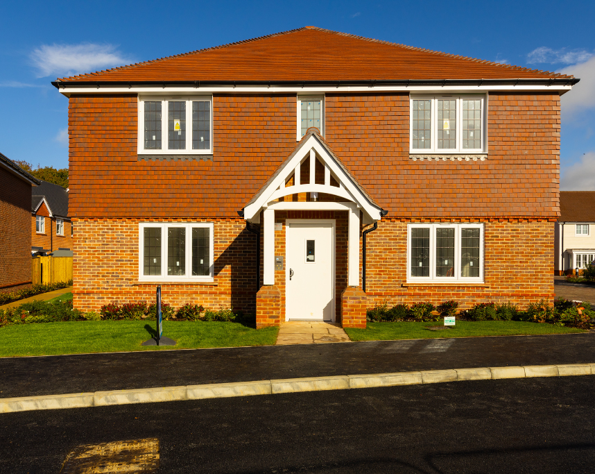 New home, 1 bed flat for sale in Lorimer Avenue, Cranleigh GU6, £85,000