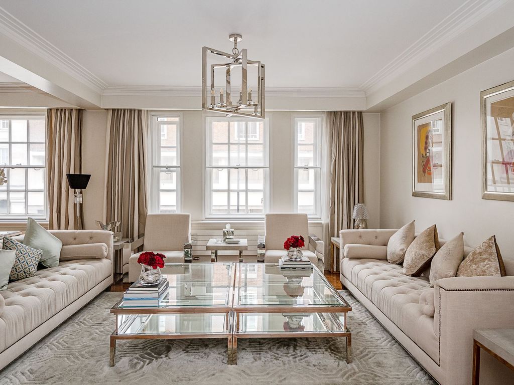 181- 184 Sloane Street, London SW1X