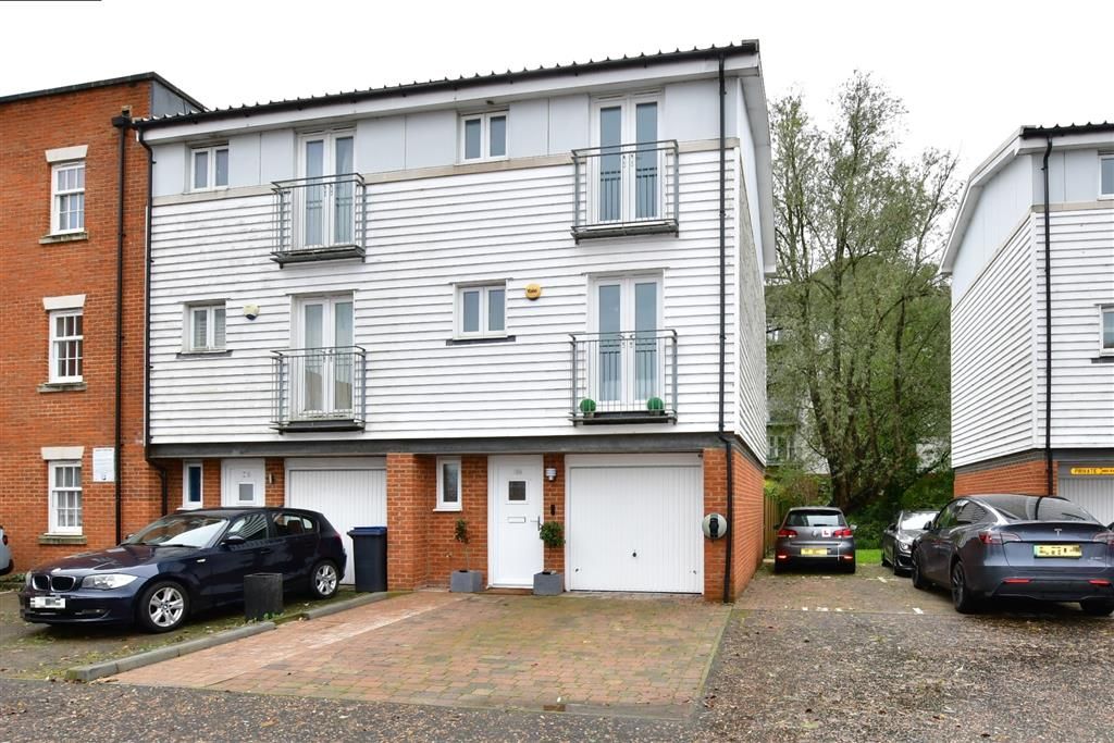 3 bed town house for sale in Waters Edge, Canterbury, Kent CT1, £