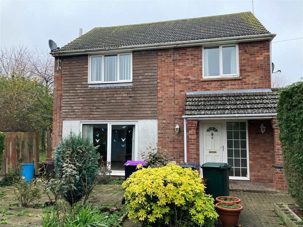 3 bed linkdetached house for sale in Canberra Crescent, Manby, Louth