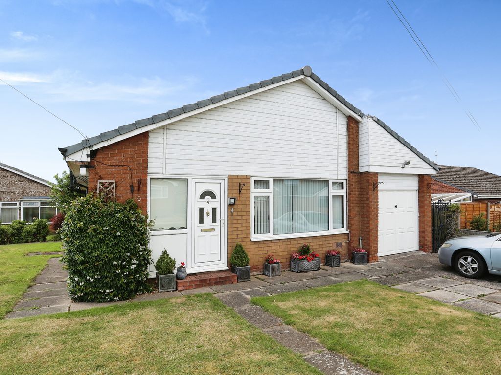 3 bed detached bungalow for sale in Beechfield, Northwich CW9 Zoopla