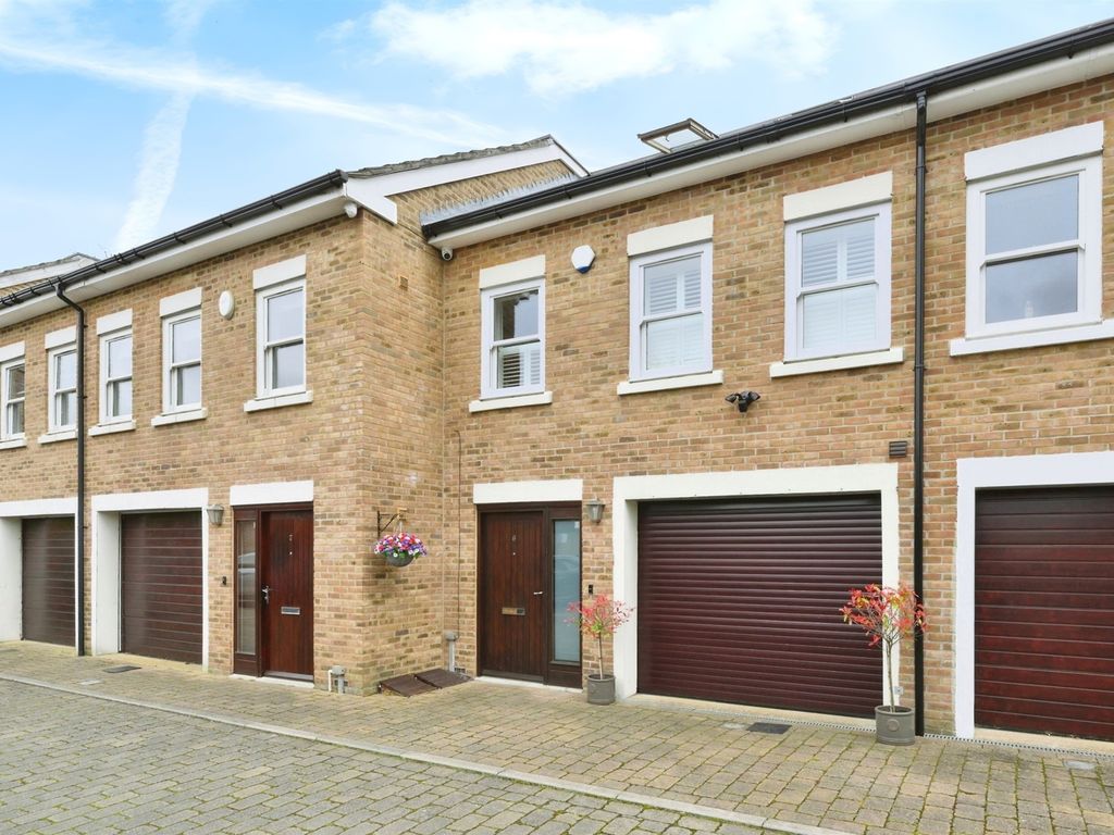4 bed terraced house for sale in Kingfisher Close, Broxbourne EN10, £