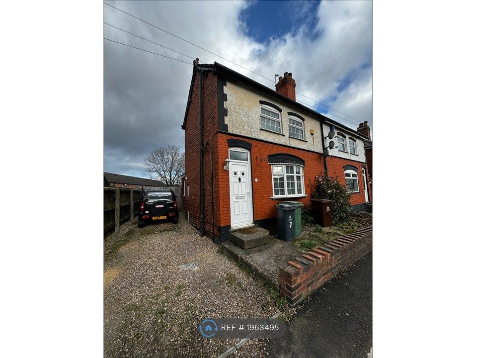 2 bed semidetached house to rent in Spring Road, Walsall WS4, £1,000