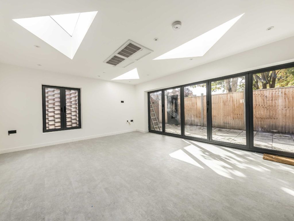 New home, 2 bed bungalow for sale in Conyers Road, London SW16, £