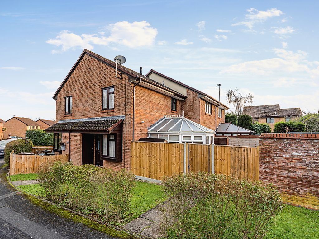 1 bed semidetached house for sale in Alder Hill Drive, Totton