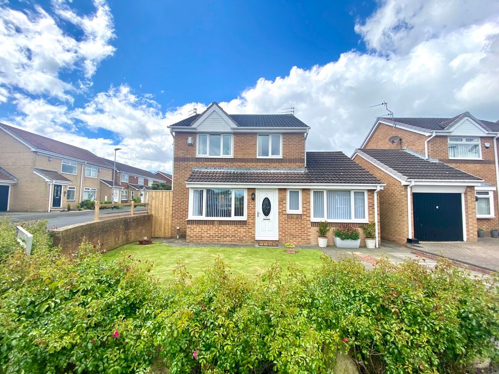 3 bed detached house for sale in Ryedale Close, Ashington NE63, £
