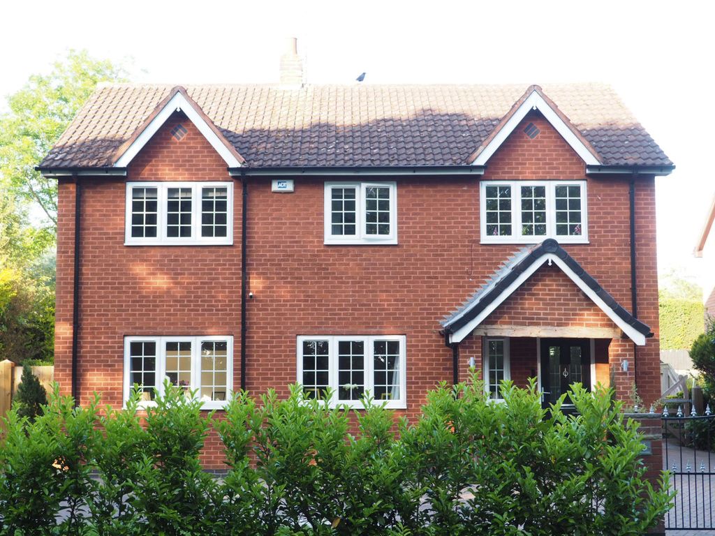 4 bed detached house for sale in Brantingham Road, Elloughton, Brough