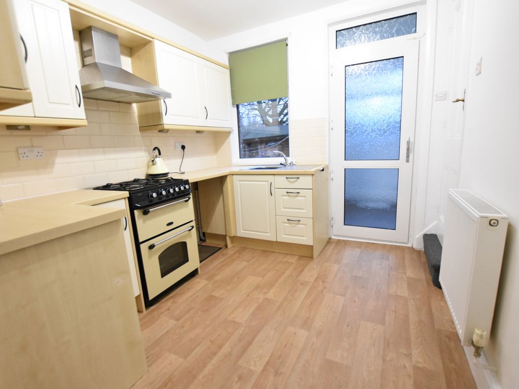 2 bed terraced house to rent in Locke Street, Barnsley S70, £695 pcm