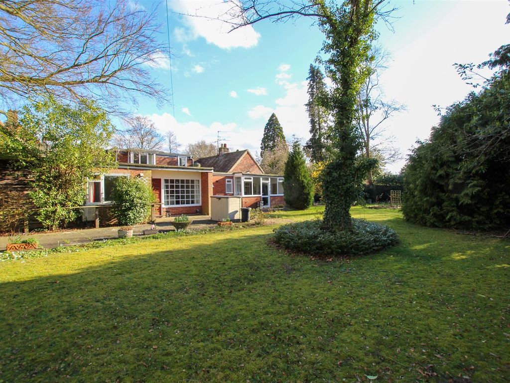 3 bed detached house to rent in Mingle Lane, Great Shelford, Cambridge