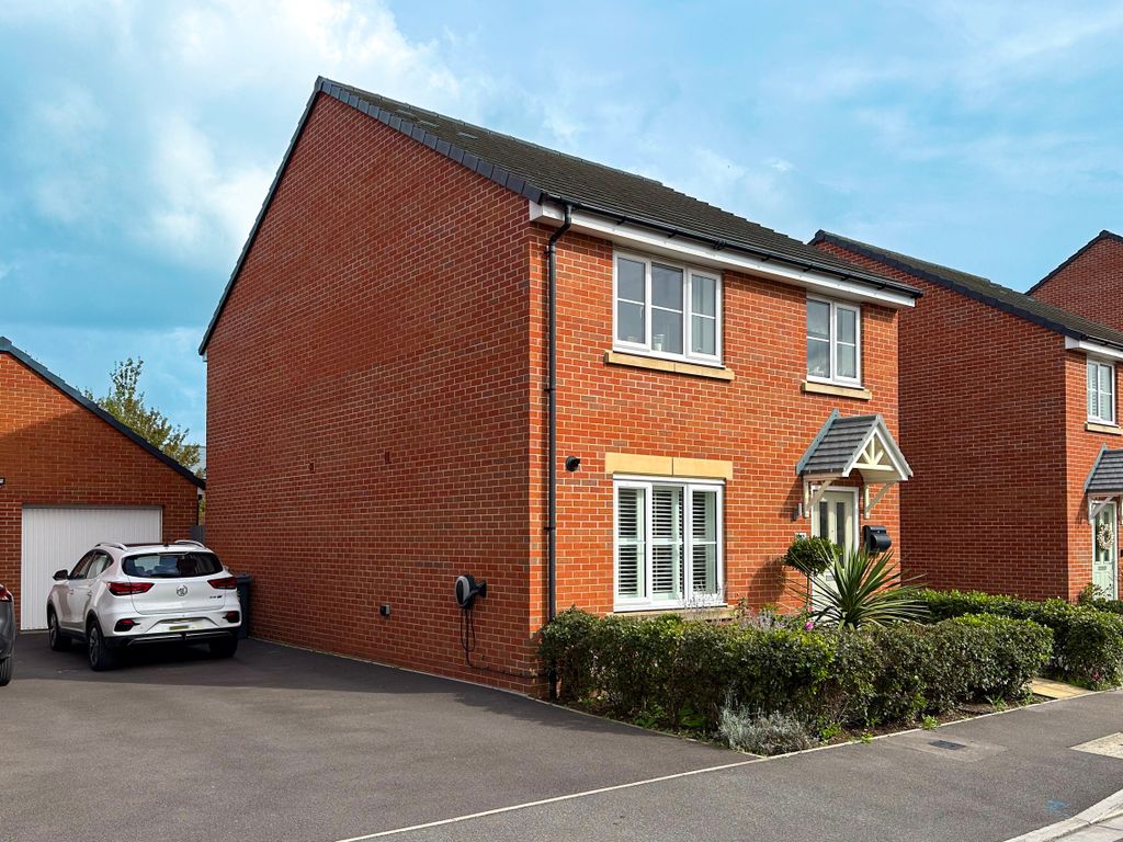 4 bed detached house for sale in Paper Mill Gardens, Portishead