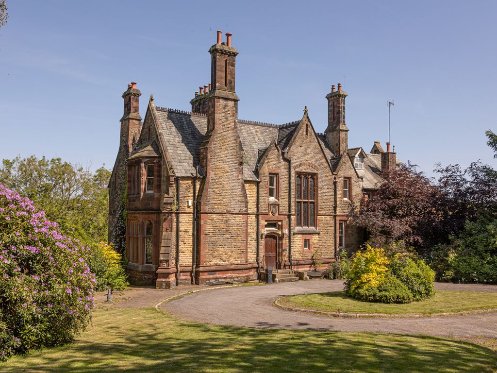 4 bed semidetached house for sale in Millwood Manor, Millwood Lane