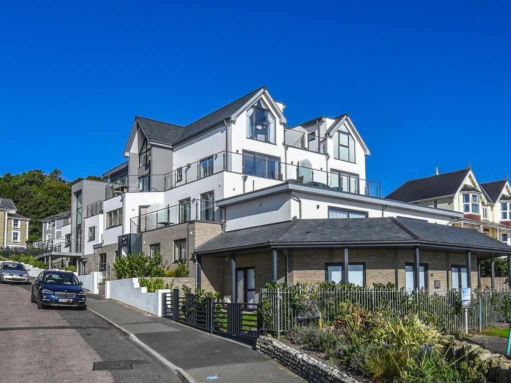 2 bed flat for sale in Chine Avenue, Shanklin PO37, £450,000 Zoopla
