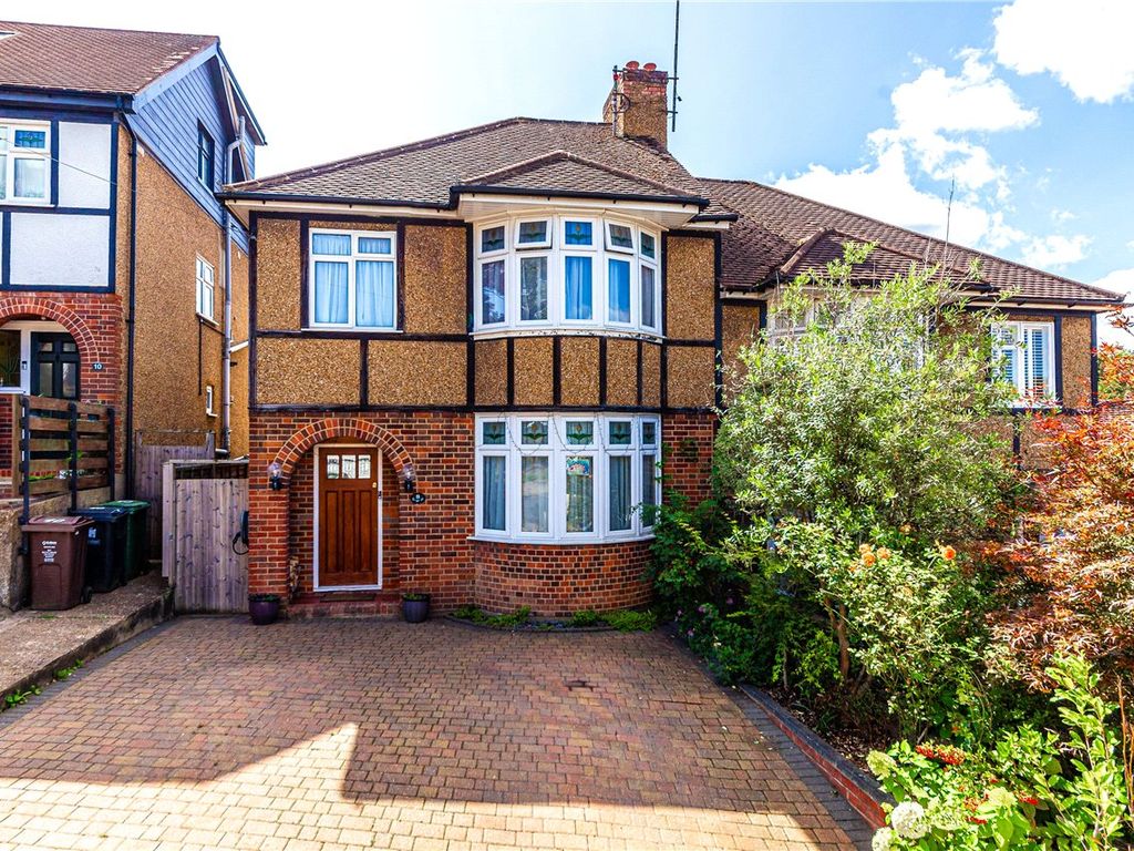 3 bed semidetached house for sale in Hordle Gardens, St.Albans AL1, £