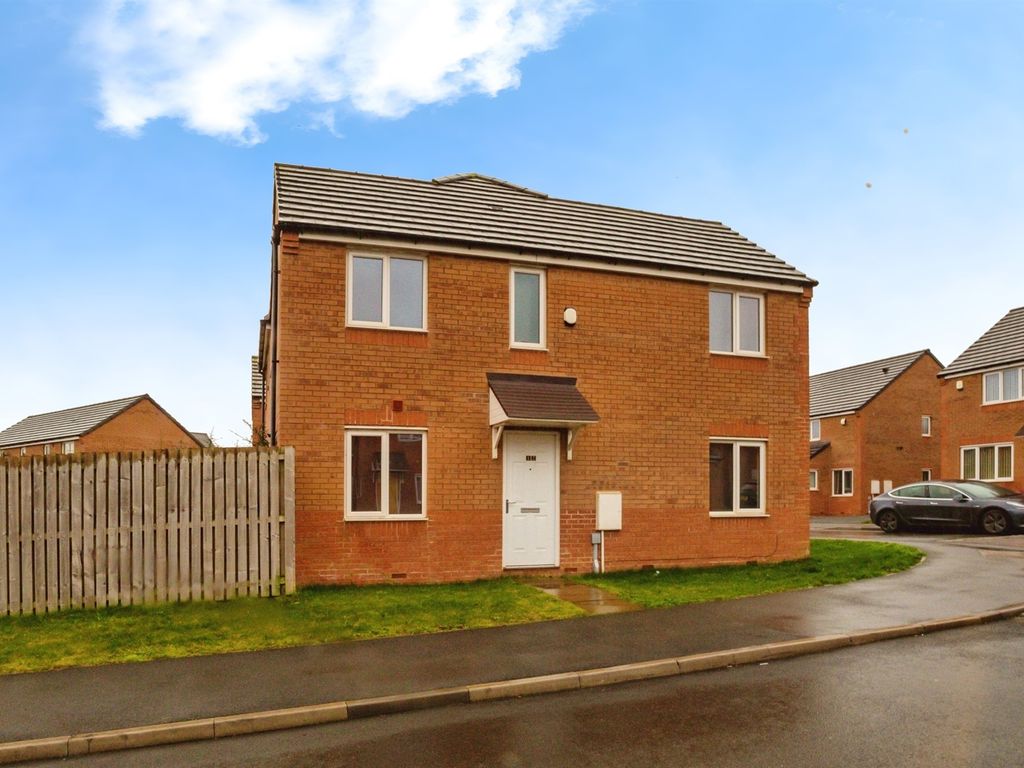 3 bed semidetached house for sale in Woodland Walk, Upton, Pontefract