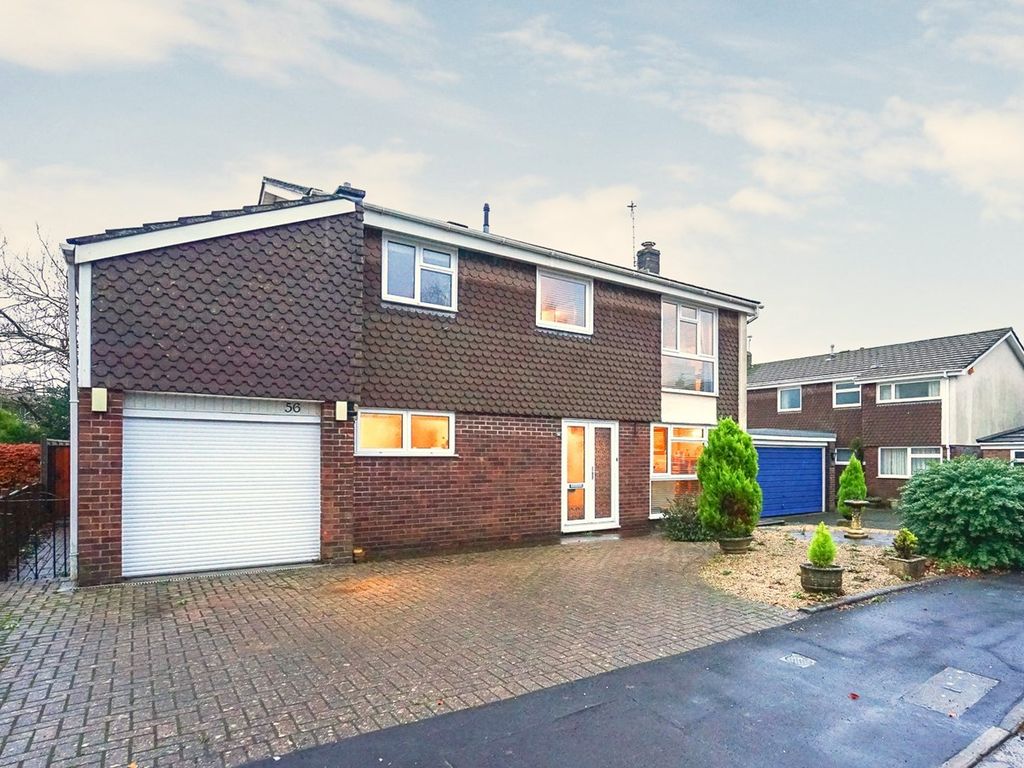 4 bed detached house for sale in Russell Grove, Henleaze, Bristol BS6, £700,000 Zoopla