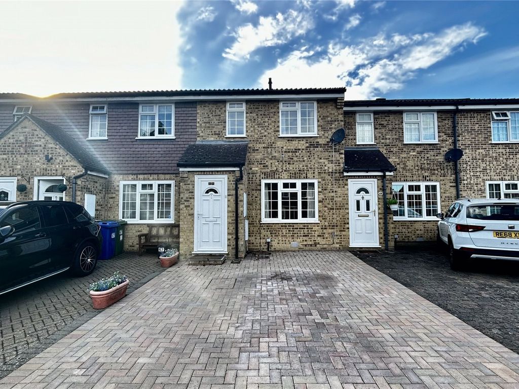 3 bed terraced house for sale in Draycott, Bracknell, Berkshire RG12, £