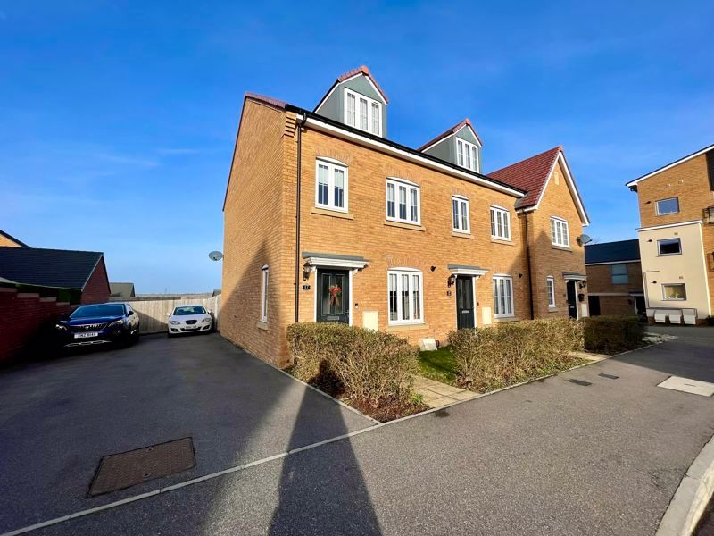 New home, 3 bed end terrace house for sale in Aylesbury Drive, Houghton