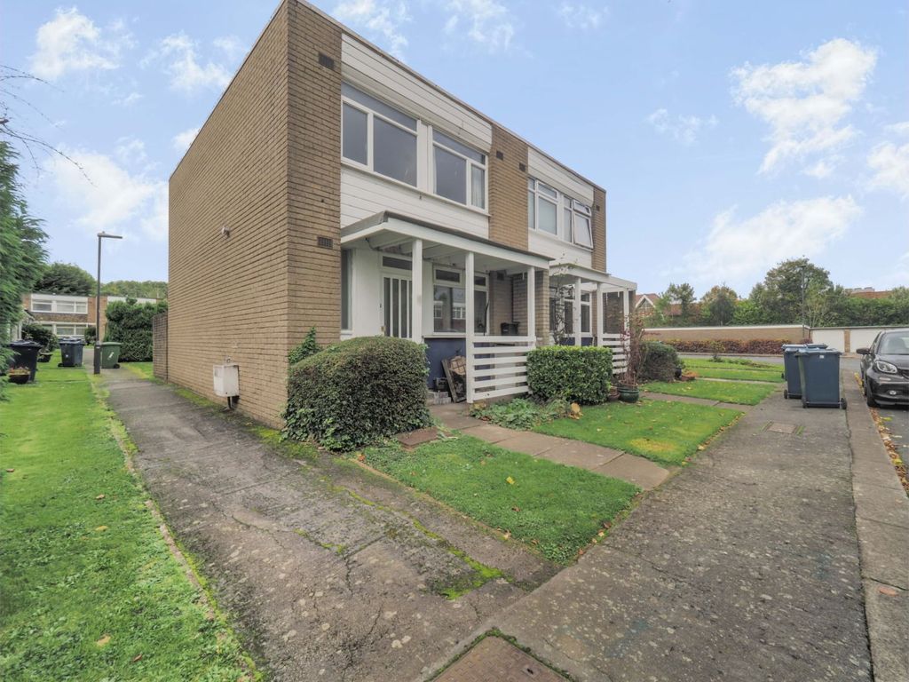 2 bed end terrace house for sale in Nursery Road, Pinner HA5 Zoopla