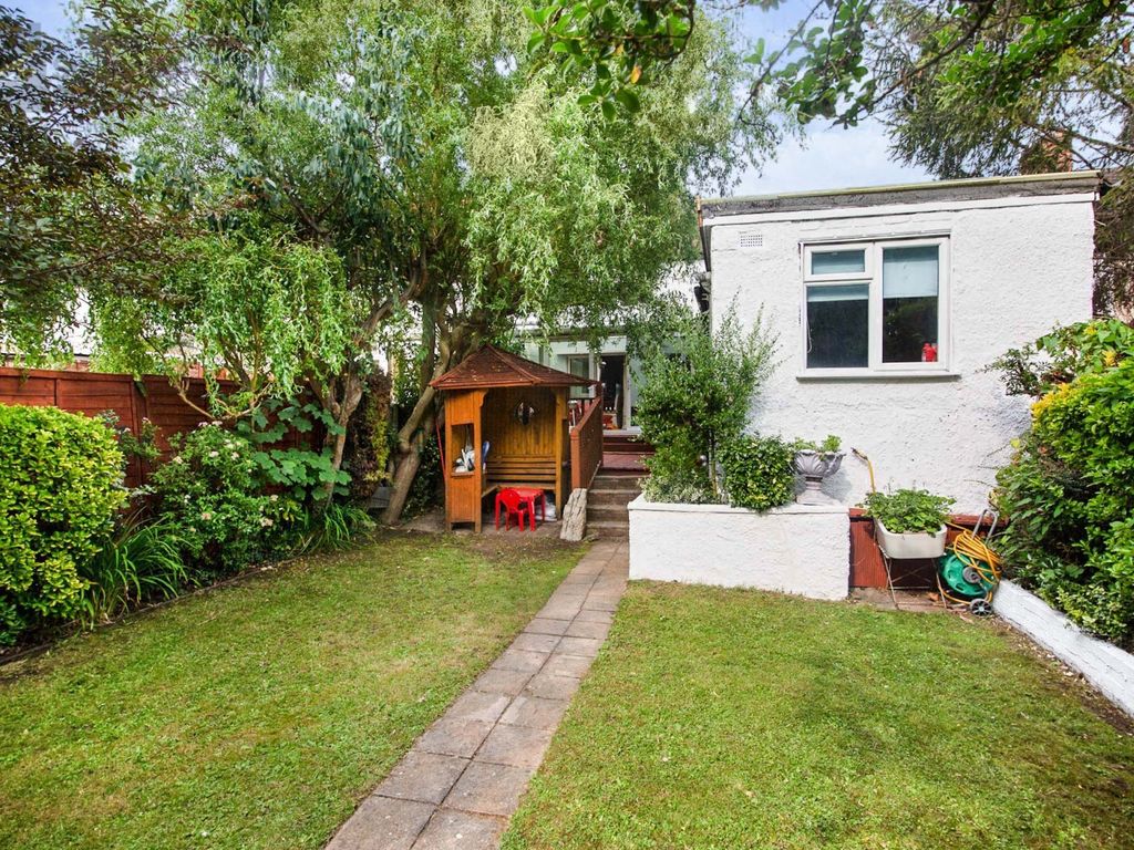 5 bed semidetached house for sale in Hall Lane, Hendon, London The Metropolis[8] NW4 Zoopla