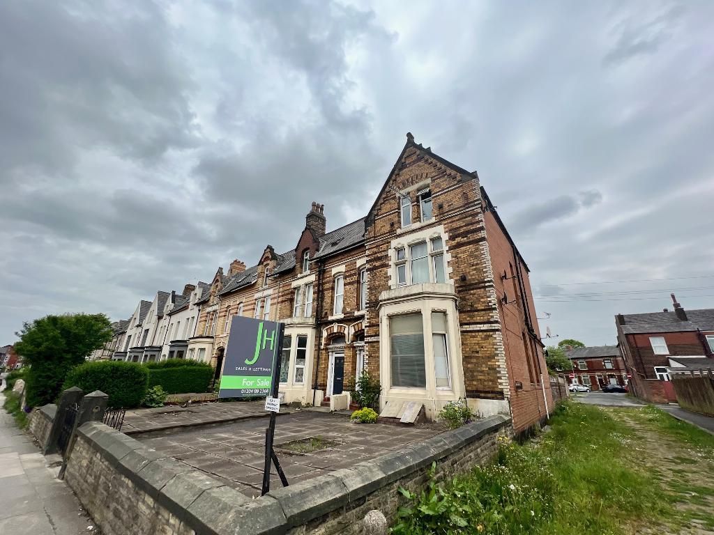 1 bed flat for sale in Walmersley Road, Bury, Lancs BL9, £59,950 Zoopla